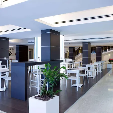 ホテル Barcelo 4*