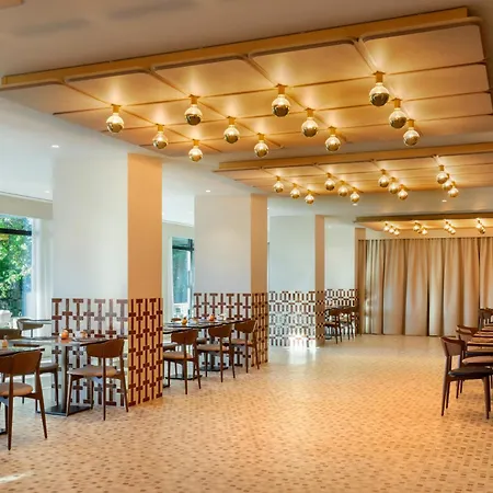 Barcelo 4*