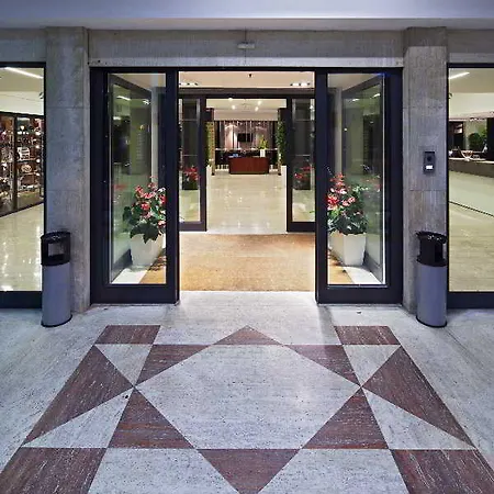 Barcelo Hotel 4*